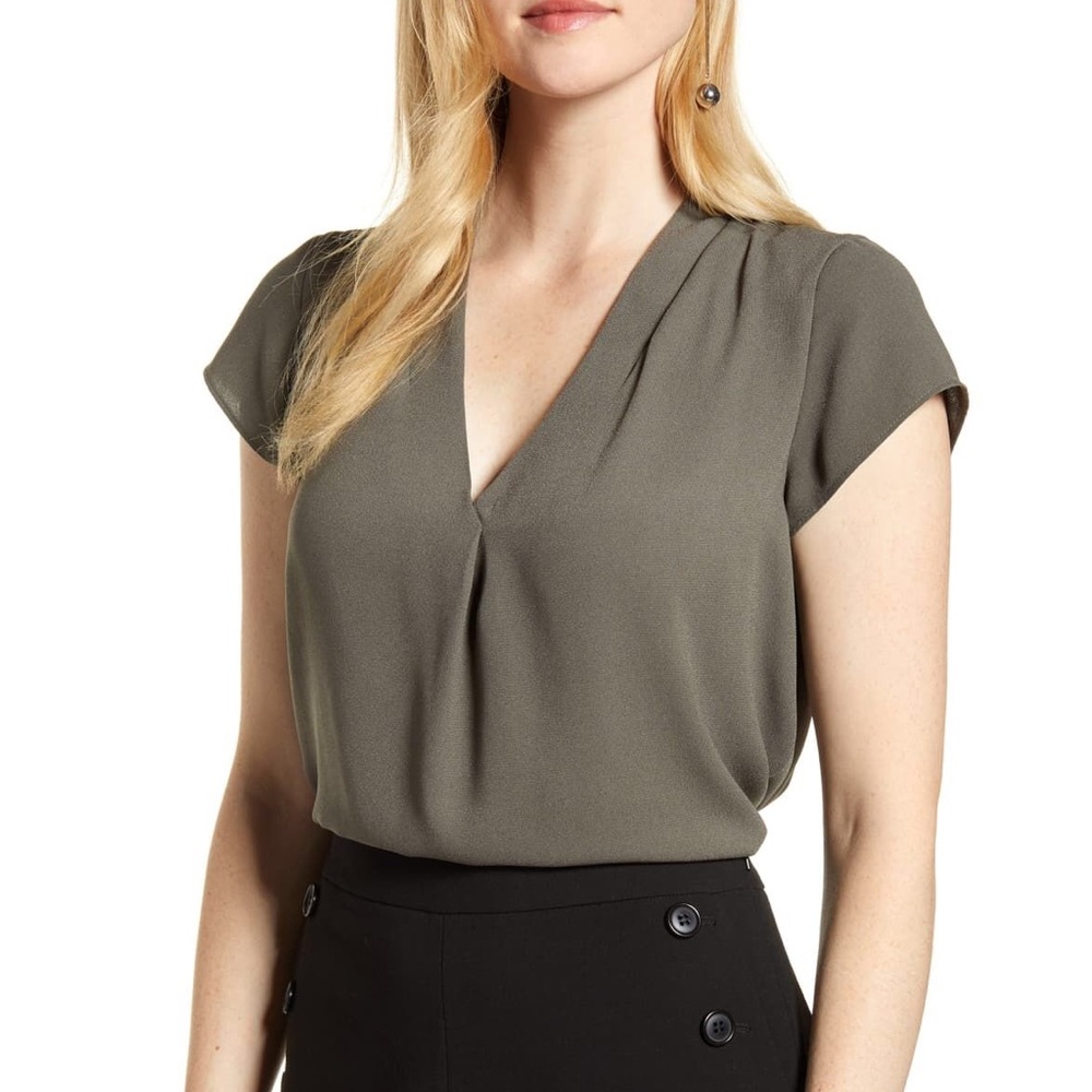 Halogen | V Neck Blouse